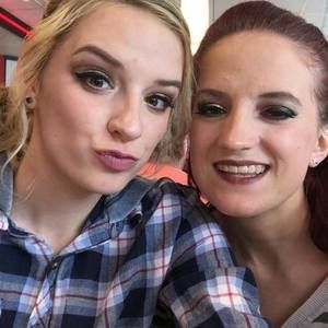 Meet your Posher, Carynne